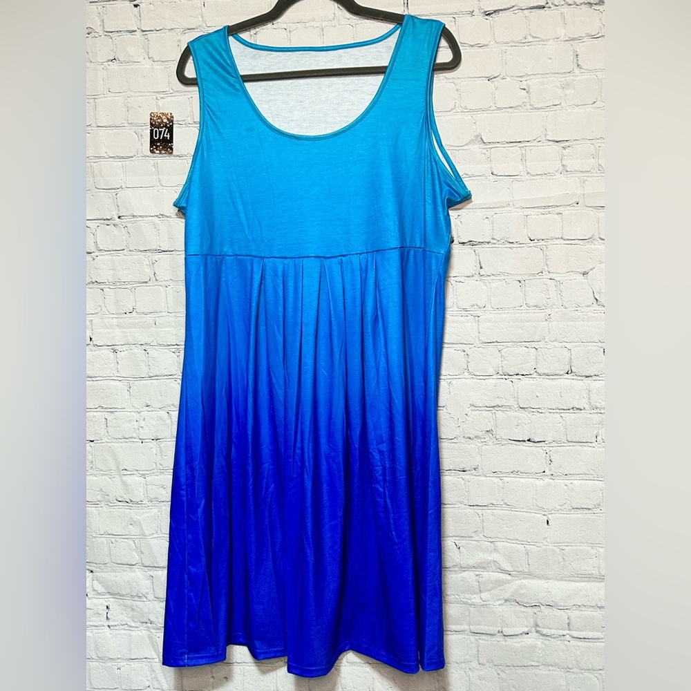Unsure of brand 2XL ombré blue